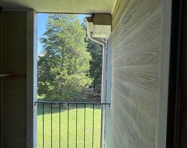 7368 Rose Terrace Court - Photo Thumbnail 7