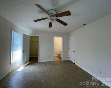 7368 Rose Terrace Court - Photo Thumbnail 22