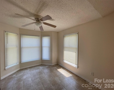 7368 Rose Terrace Court - Photo Thumbnail 13