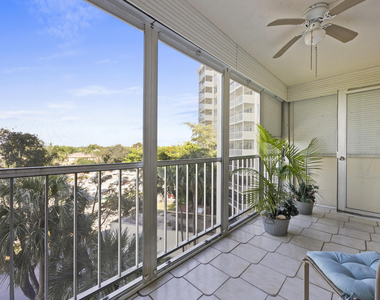 10777 W Sample Road - Photo Thumbnail 15