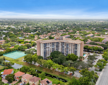 10777 W Sample Road - Photo Thumbnail 34