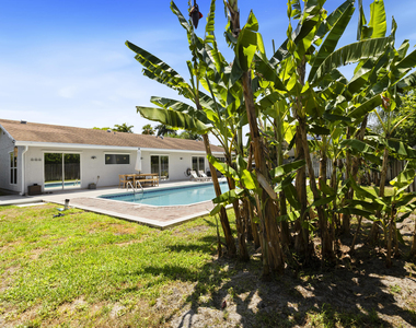4114 Bay Laurel Way - Photo Thumbnail 19