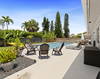 4114 Bay Laurel Way - Photo Thumbnail 16