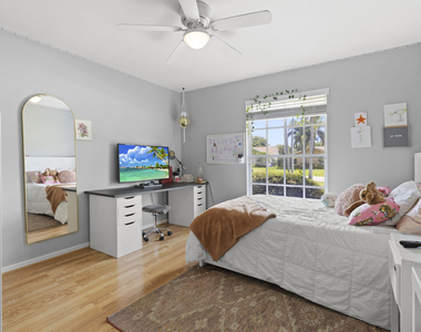 4114 Bay Laurel Way - Photo Thumbnail 7