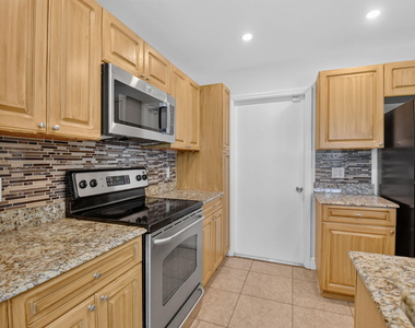 6691 Old Farm Trail - Photo Thumbnail 8