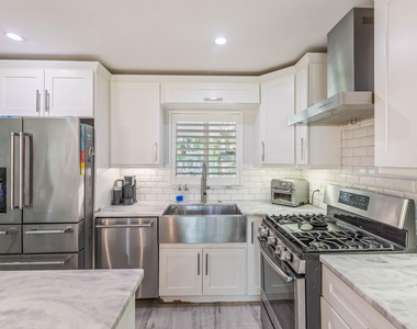 2830 Sw 5th Street - Photo Thumbnail 5