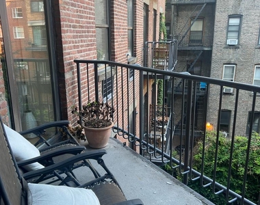 East 12th Street - Photo Thumbnail 8