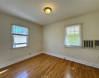 1714 Gillette Crescent - Photo Thumbnail 8