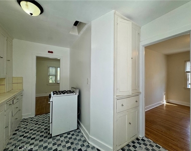 1714 Gillette Crescent - Photo Thumbnail 6