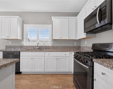30151 Meadow Oaks - Photo Thumbnail 17