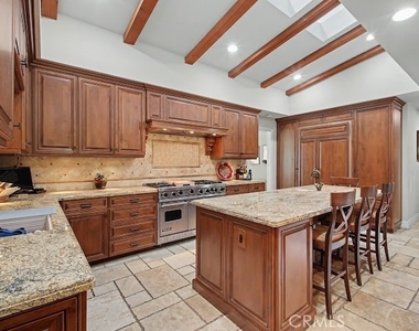 4443 Callada - Photo Thumbnail 1