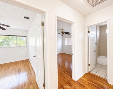 1372 W 36th Street - Photo Thumbnail 8