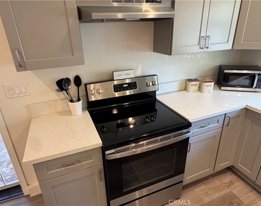 5059 B Ludgate Drive - Photo Thumbnail 1