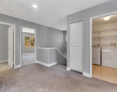 606 Hooper Avenue - Photo Thumbnail 14