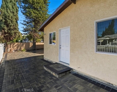 7960 Tampa Avenue - Photo Thumbnail 2