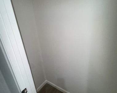 7960 Tampa Avenue - Photo Thumbnail 24