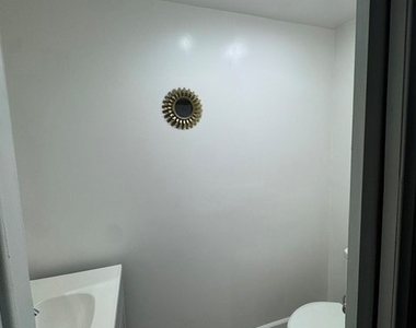 7960 Tampa Avenue - Photo Thumbnail 24