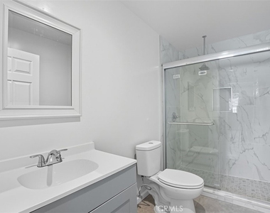7960 Tampa Avenue - Photo Thumbnail 29