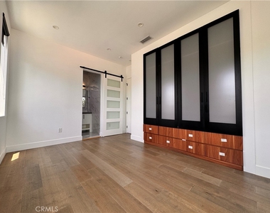 11230 Pickford - Photo Thumbnail 10