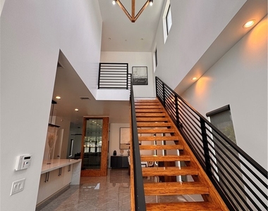 11230 Pickford - Photo Thumbnail 8