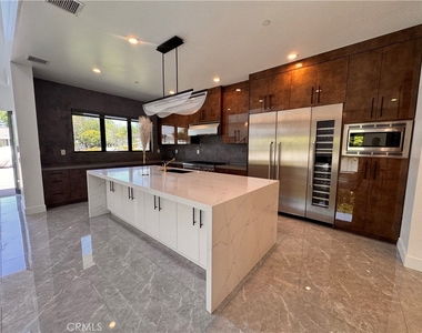 11230 Pickford - Photo Thumbnail 1