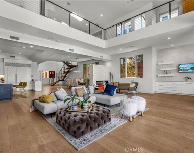 503 S Lucia Avenue - Photo Thumbnail 11