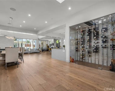 503 S Lucia Avenue - Photo Thumbnail 3