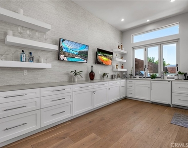 503 S Lucia Avenue - Photo Thumbnail 12