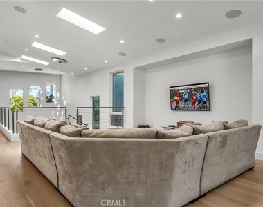 503 S Lucia Avenue - Photo Thumbnail 16
