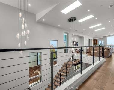 503 S Lucia Avenue - Photo Thumbnail 14