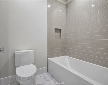 212 Mistwater - Photo Thumbnail 32