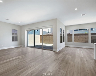 212 Mistwater - Photo Thumbnail 17