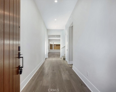 212 Mistwater - Photo Thumbnail 2