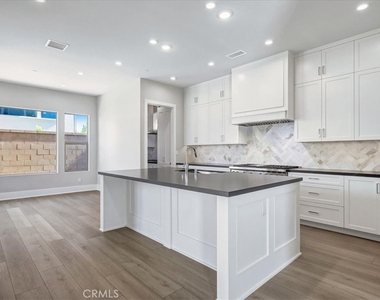 212 Mistwater - Photo Thumbnail 8