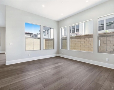 212 Mistwater - Photo Thumbnail 13