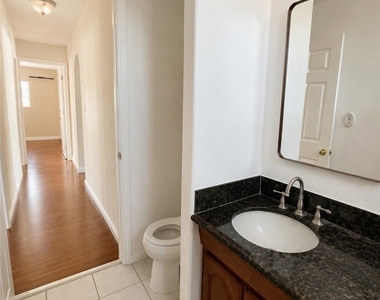 301 Colston Avenue - Photo Thumbnail 8
