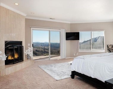 3804 W Sandia Creek - Photo Thumbnail 17