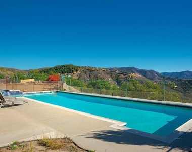 3804 W Sandia Creek - Photo Thumbnail 25