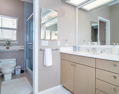 3804 W Sandia Creek - Photo Thumbnail 22