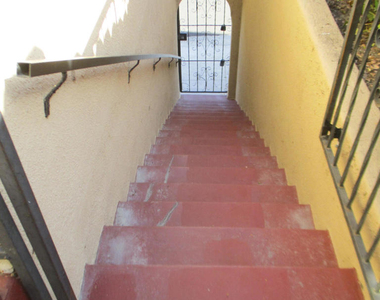 1 Waverly Drive - Photo Thumbnail 2