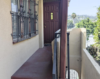 1 Waverly Drive - Photo Thumbnail 24