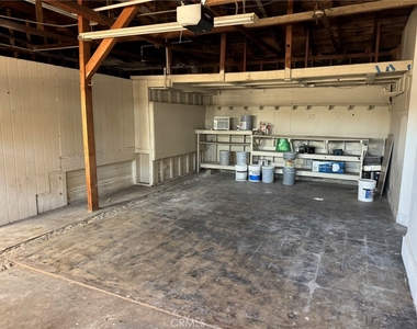 1041 W Acacia - Photo Thumbnail 20