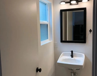 1100 E 7th Street - Photo Thumbnail 8