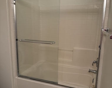 2341 Watermarke Place - Photo Thumbnail 15