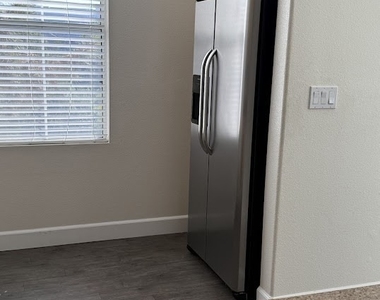 2341 Watermarke Place - Photo Thumbnail 20