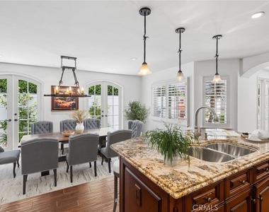 3214 Clay St - Photo Thumbnail 31