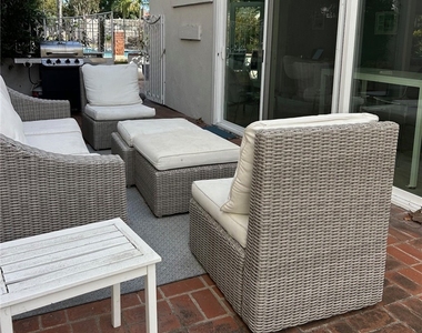 446 Vista Roma - Photo Thumbnail 12