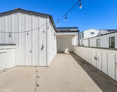 515 1/2 Jasmine Avenue - Photo Thumbnail 20