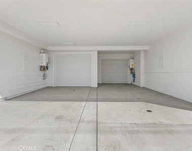 515 1/2 Jasmine Avenue - Photo Thumbnail 24