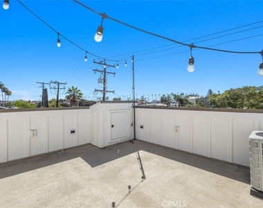 515 1/2 Jasmine Avenue - Photo Thumbnail 21